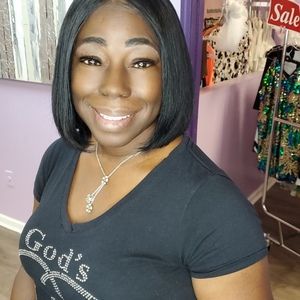 Meet your Posher, Posh